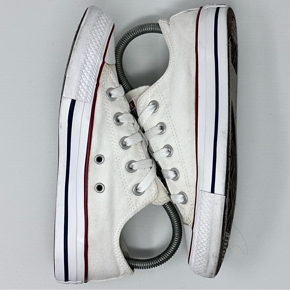 Converse Kids White Sneakers size 4 - Picture 6 of 9